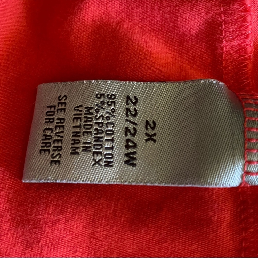 Catherine's size 2X red top - Picture 9 of 11